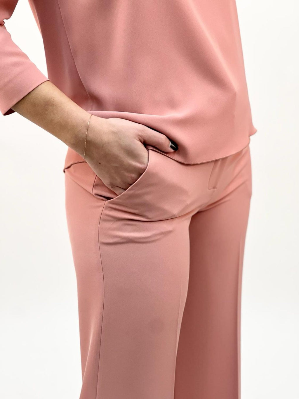 57b8d7f3-b28f-4b34-bc63-7f41bbaf9294