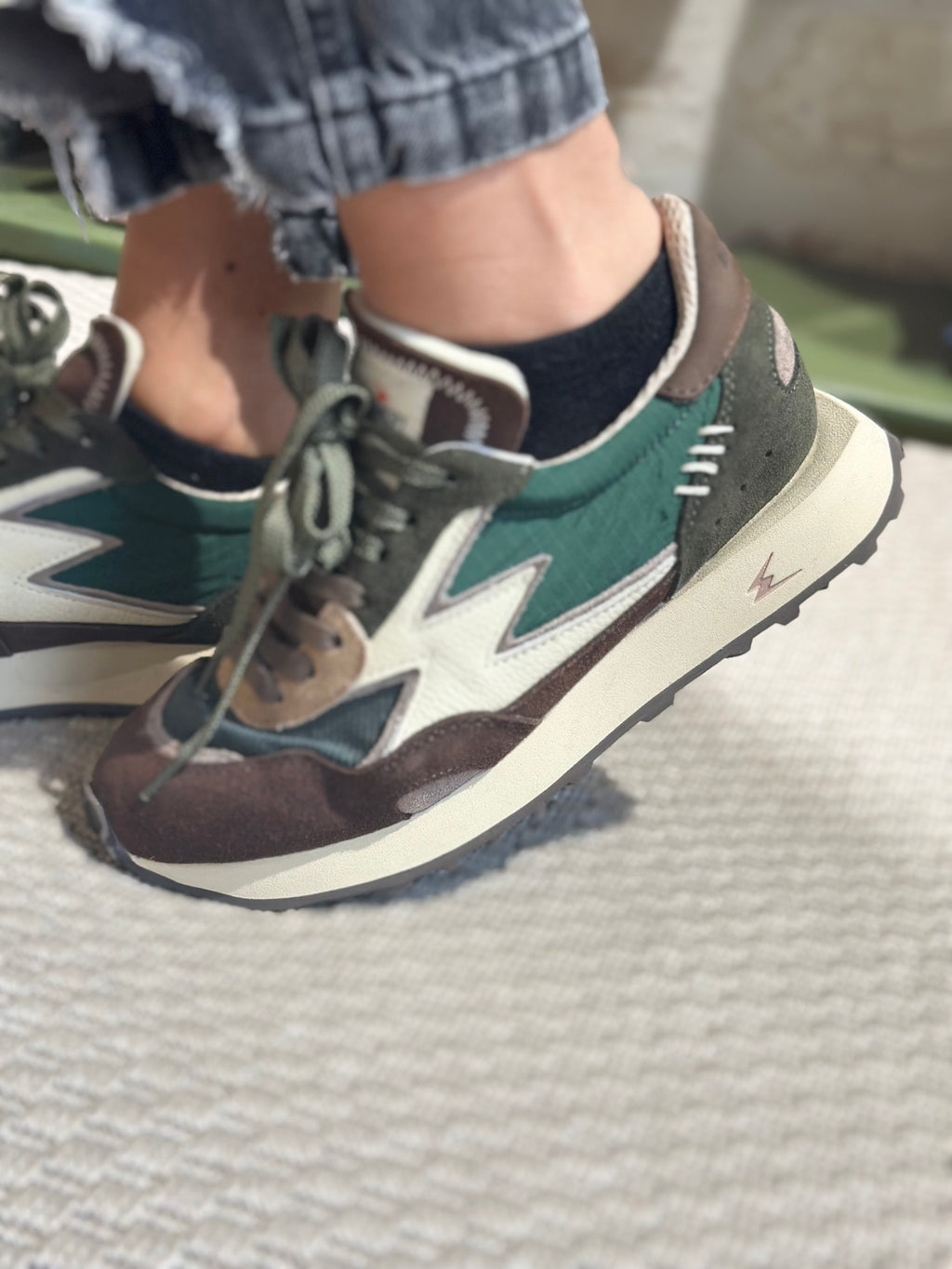 Sneaker verde in nylon e suede _ Moaconcept