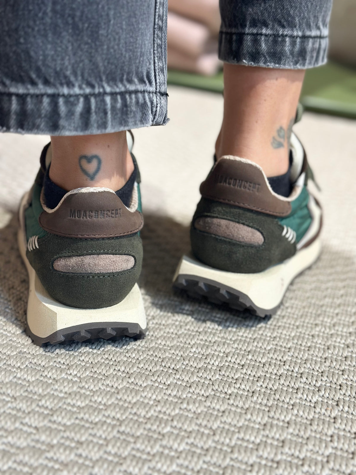 Sneaker verde in nylon e suede _ Moaconcept