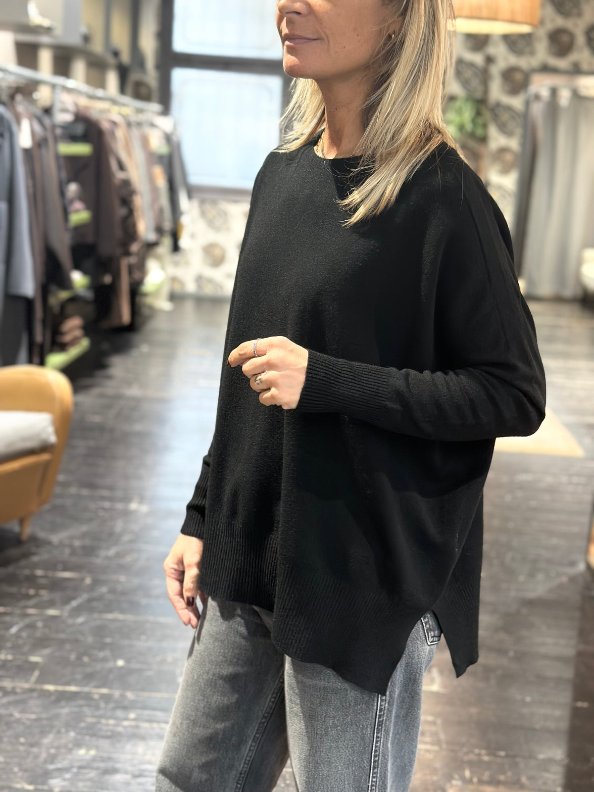 Maglia scollo a barca Nero _ Souvenir