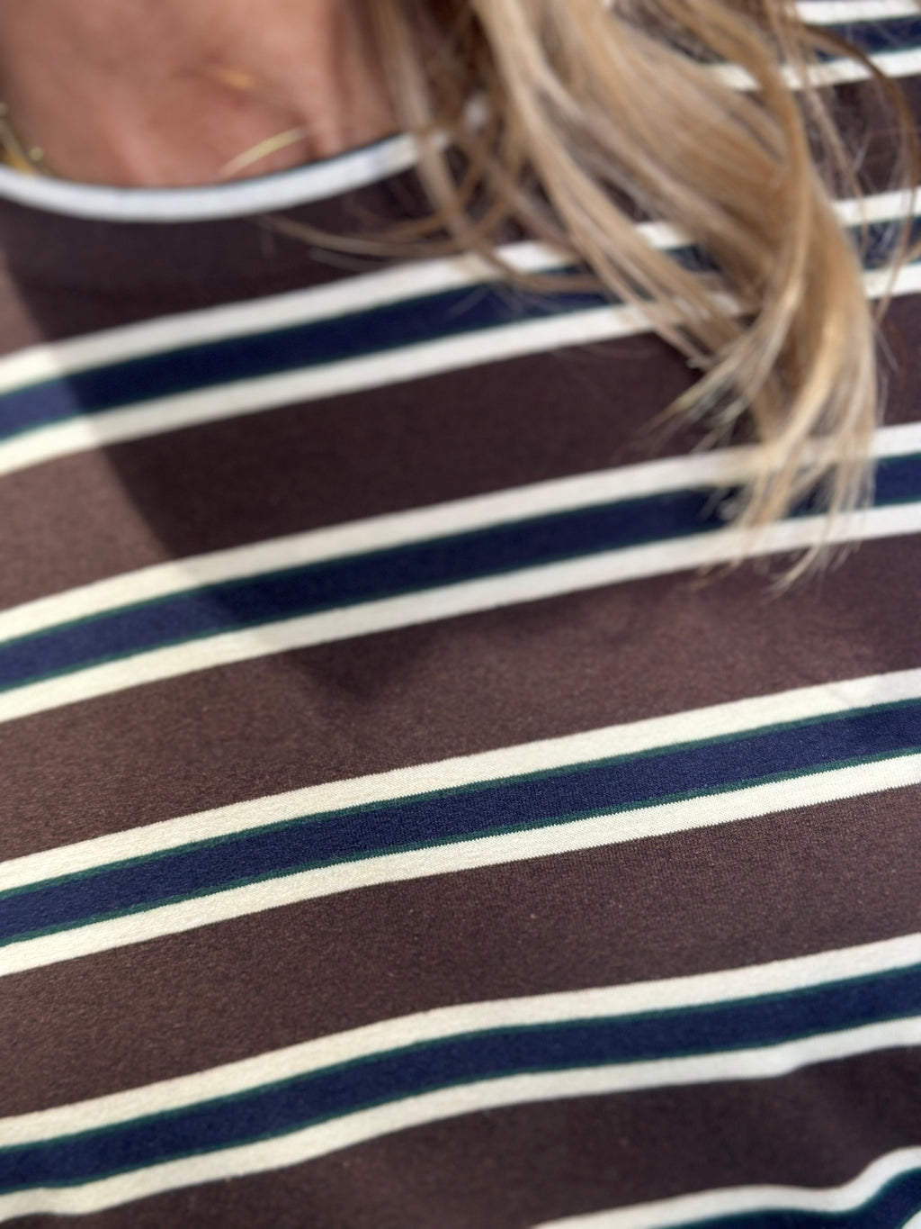 T-shirt rigata con maniche a campana blu _ Vicolo