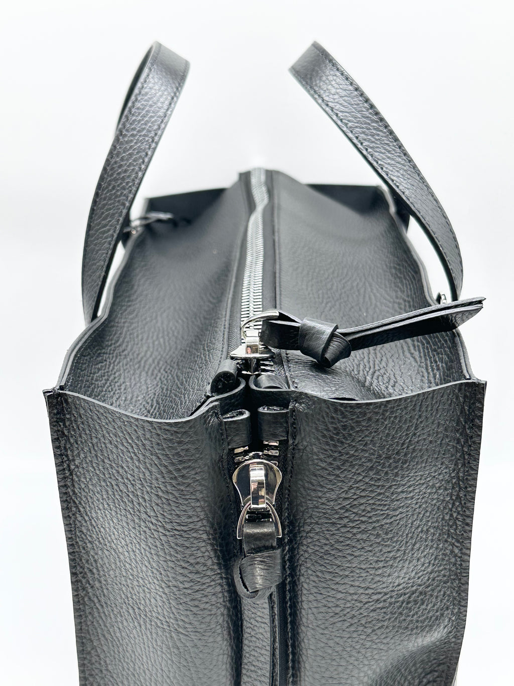 Borsa Nera _ Rebelle