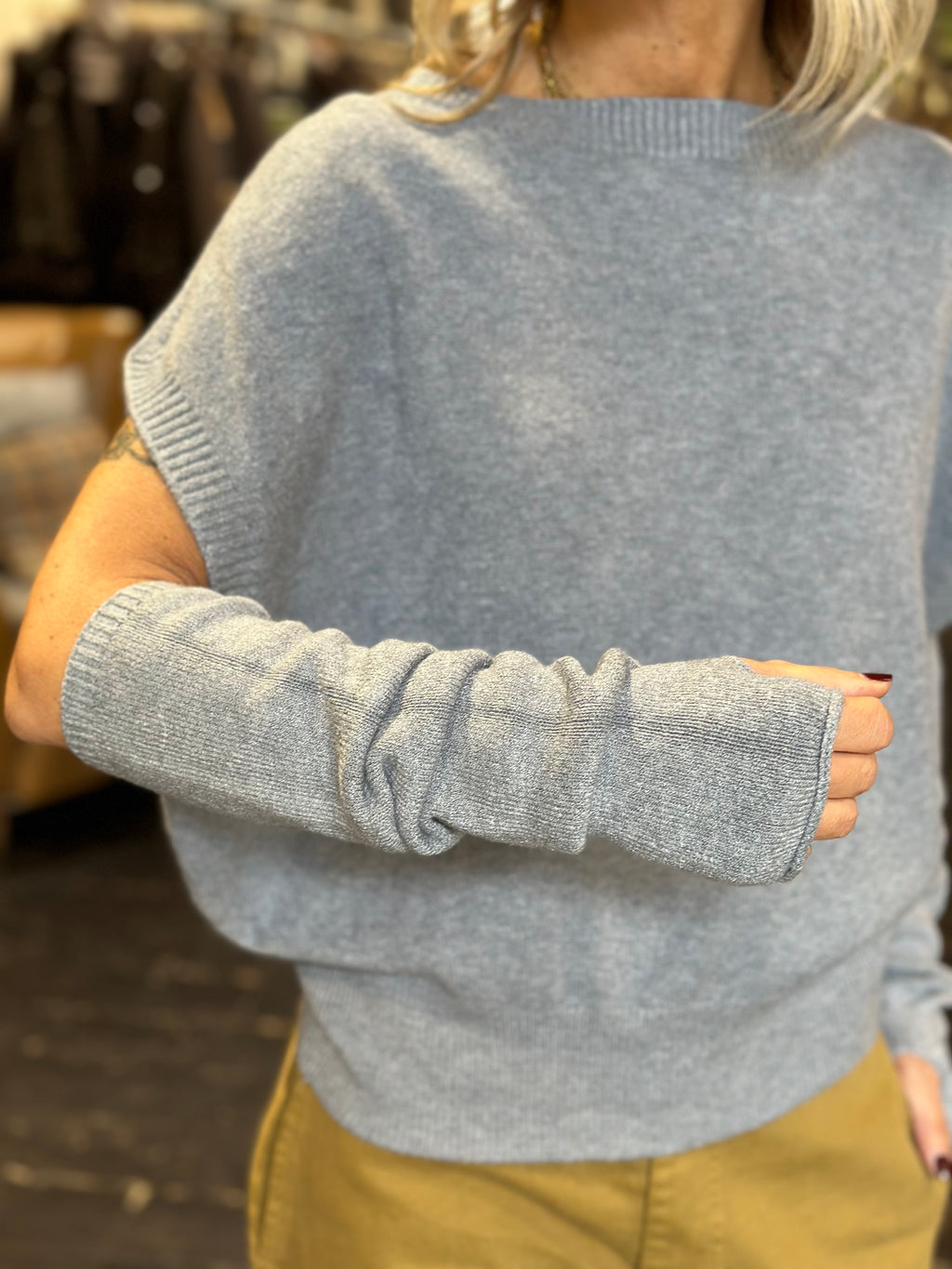 Maglia grigio senza maniche con manicotti _ Souvenir