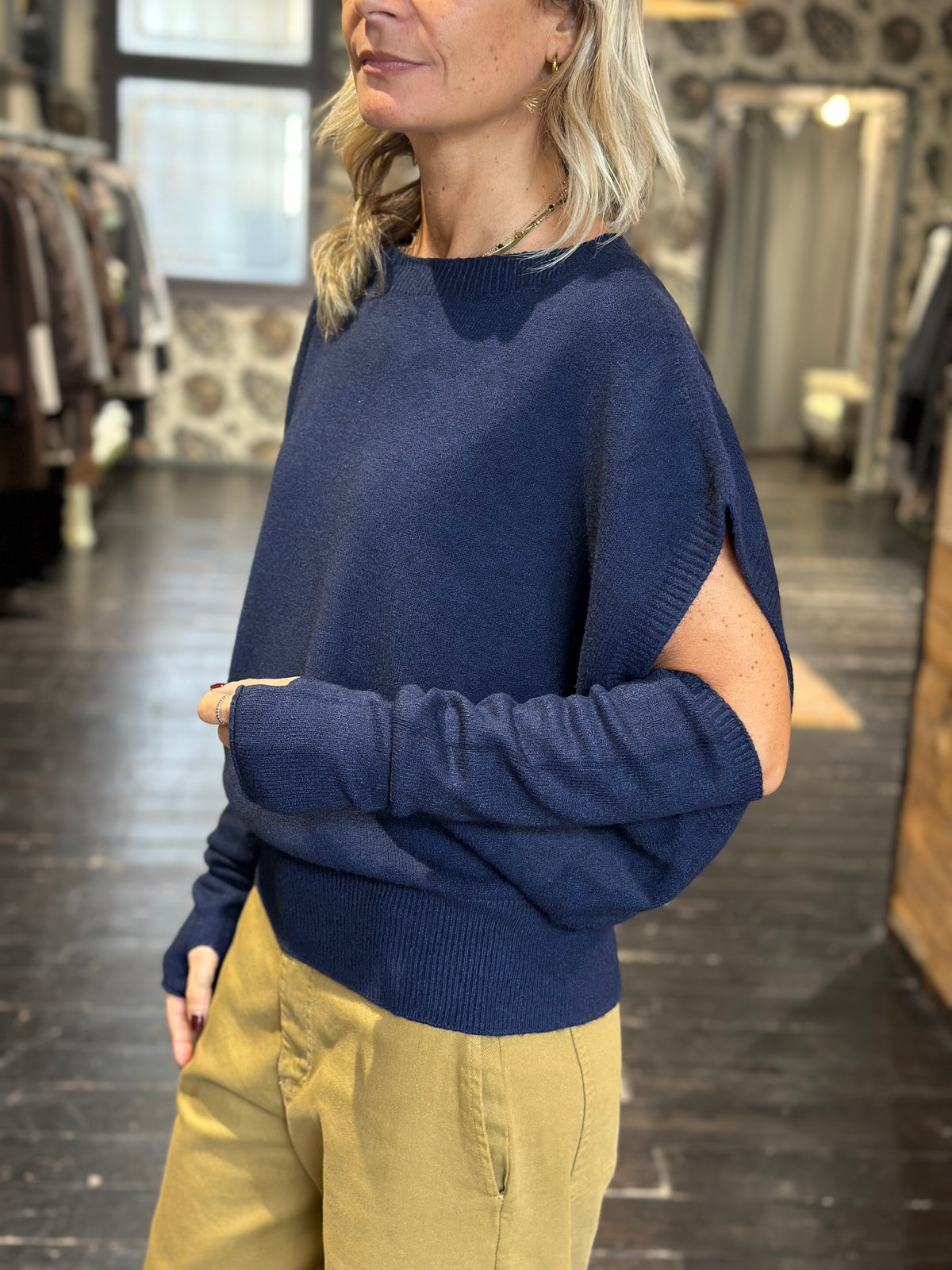 Maglia blu senza maniche con manicotti _ Souvenir