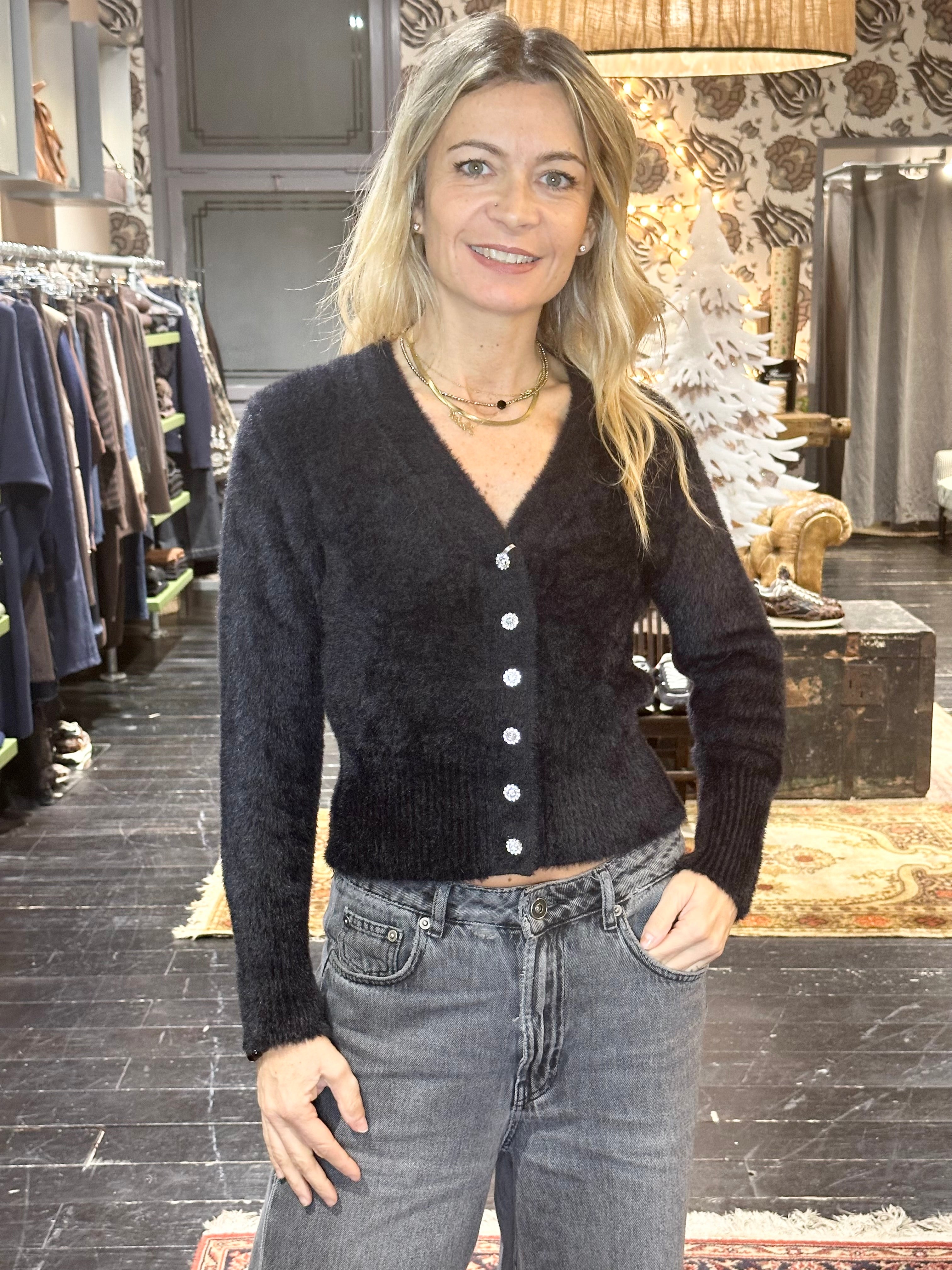 Cardigan Corto Nero_ MI.LE. for soku