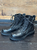 Anfibio Nero _ Latika