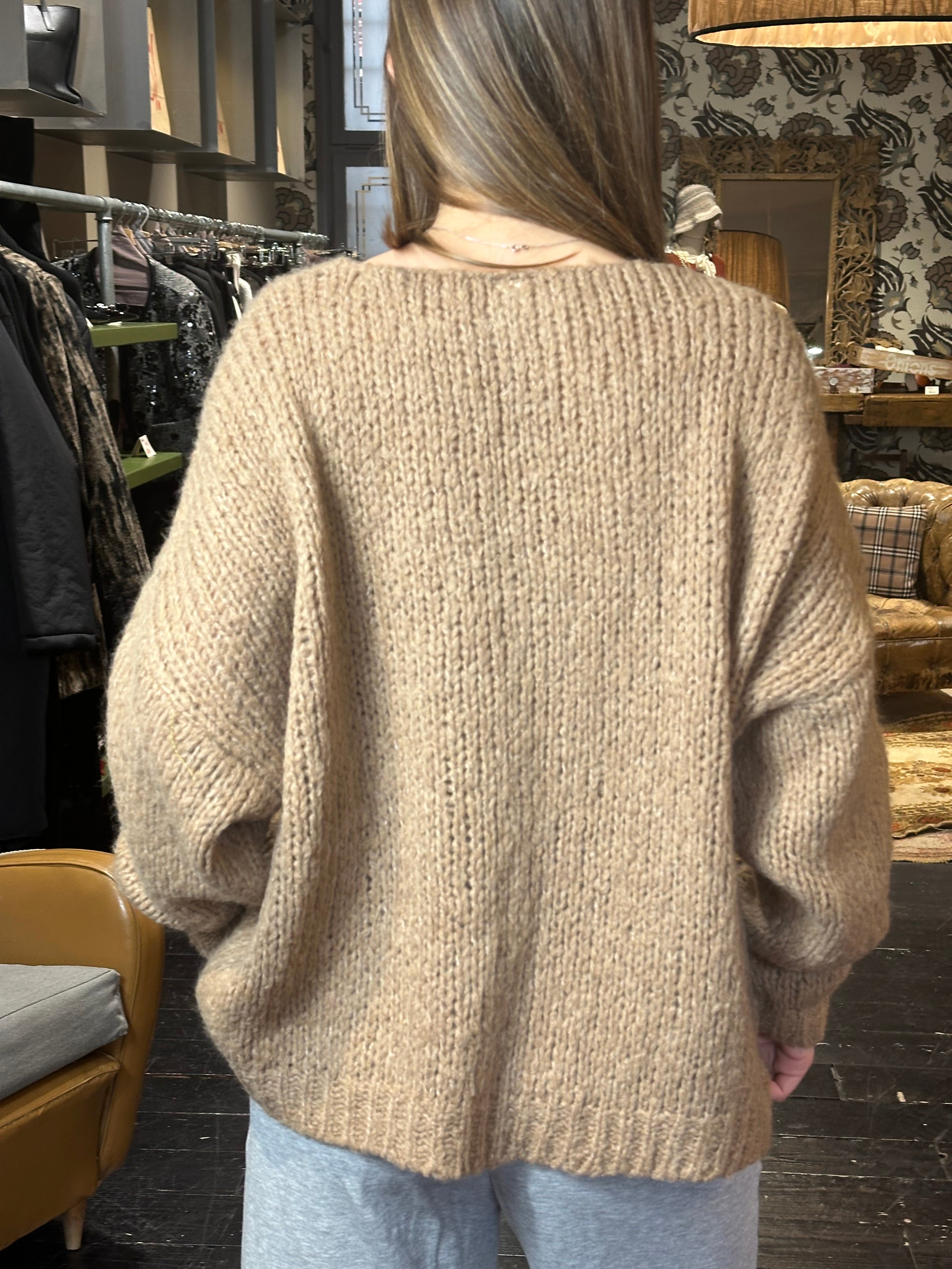 Scollo a V Over Cammello _MI.LE.for soku