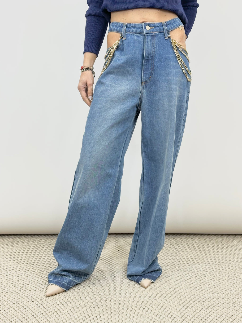 Jeans Cut Out _ Souvenir