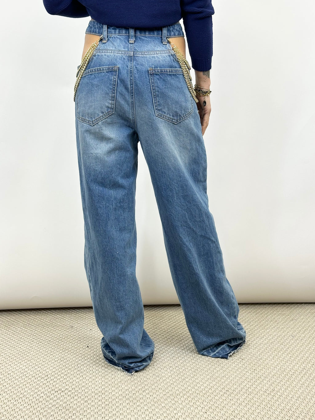 Jeans Cut Out _ Souvenir