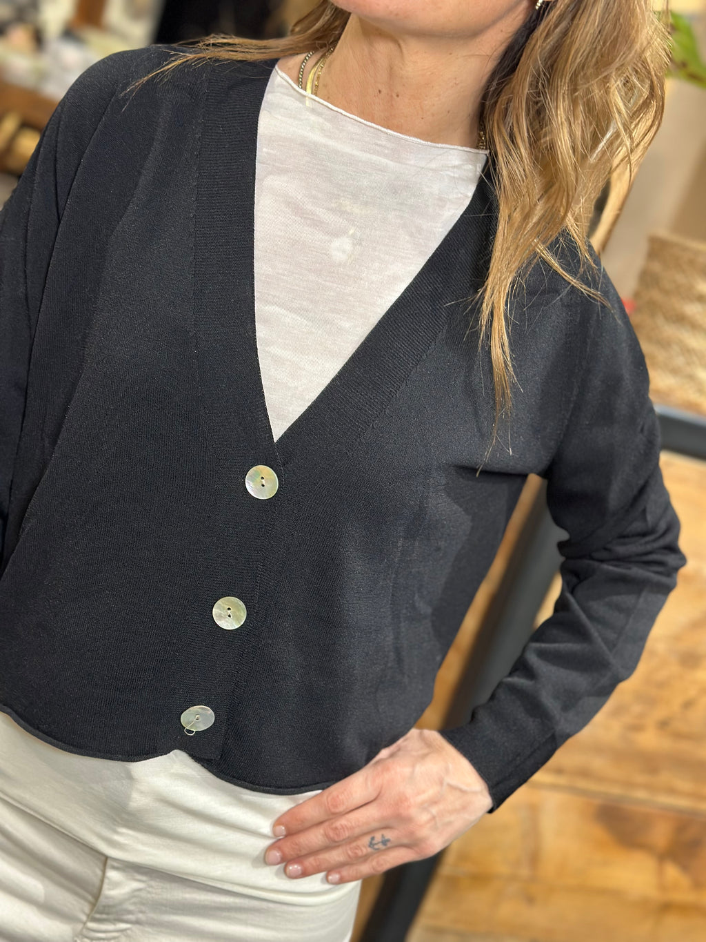 Cardigan Corto Nero _ MI.LE. for soku