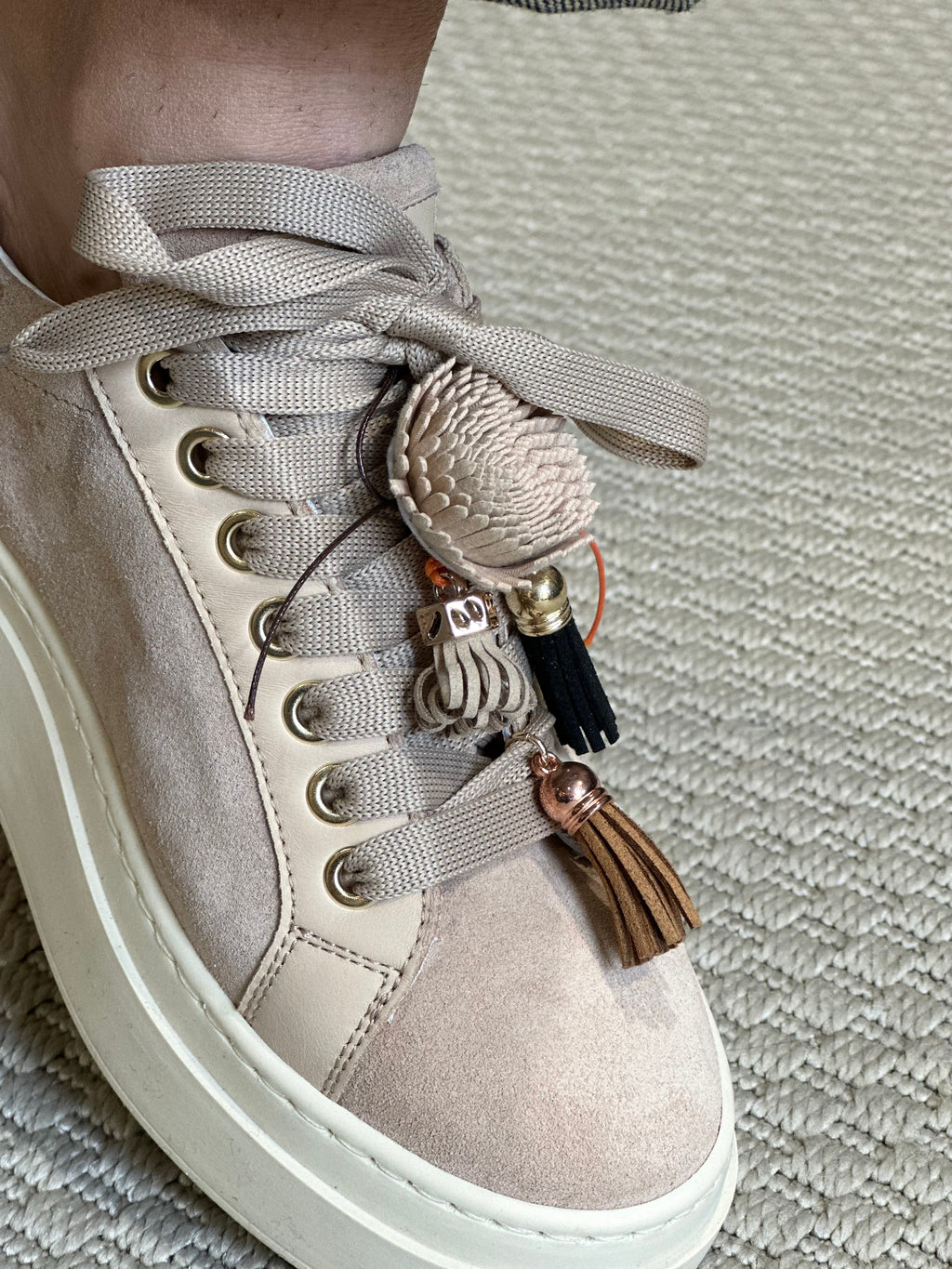 Sneakers con Dettagli _ Mèlinè