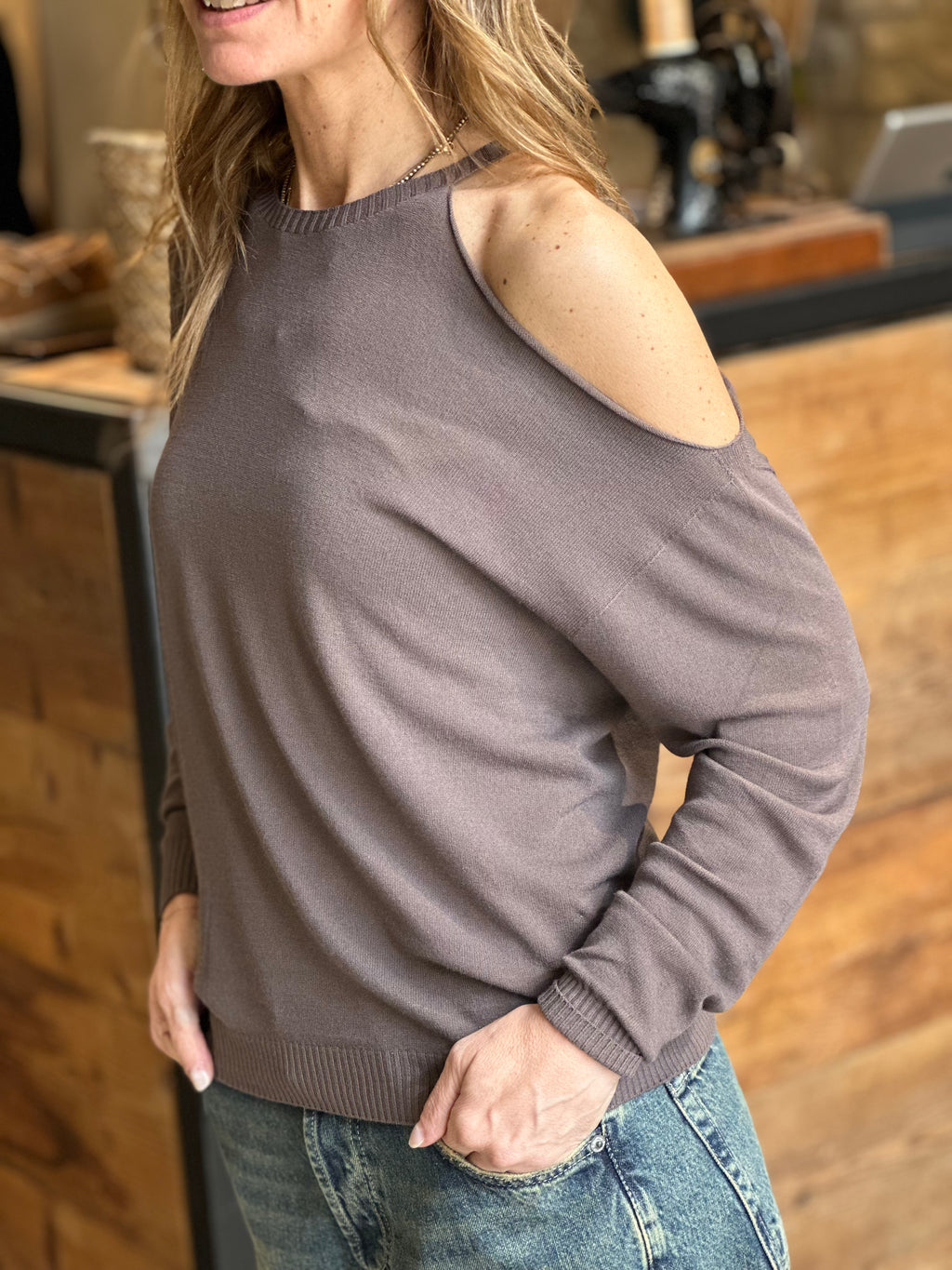 Maglia Cut-Out Cioccolato _ Souvenir