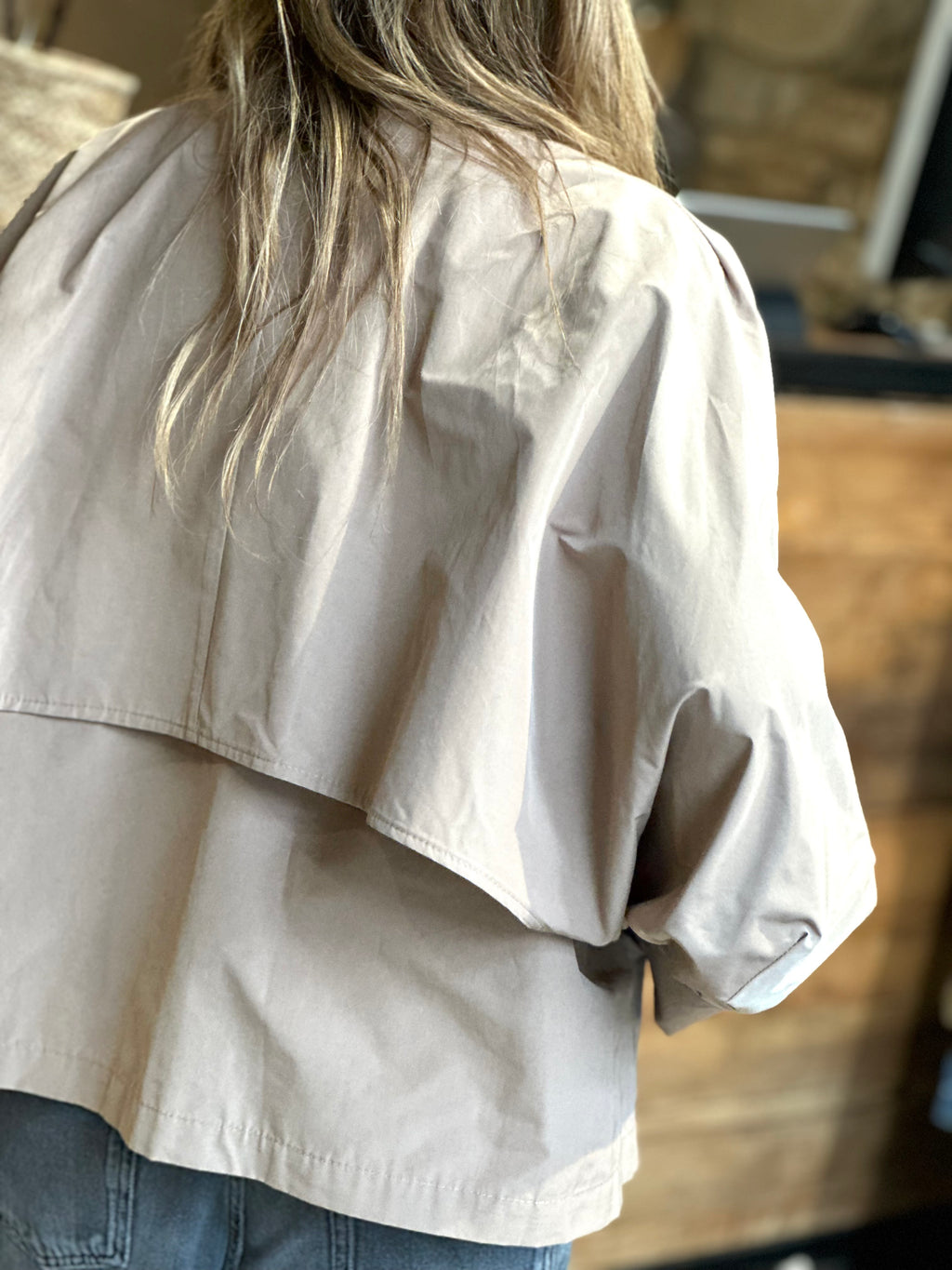 Trench Corto Beige _ Souvenir