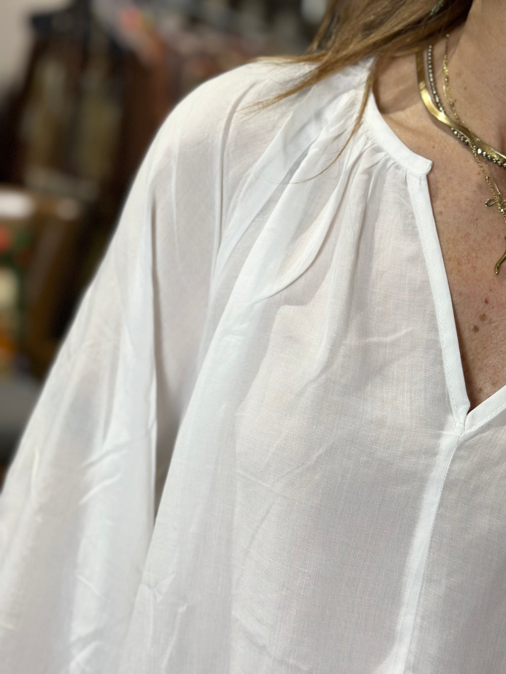 Blusa Scollo a V Bianco _ MI.LE.for soku