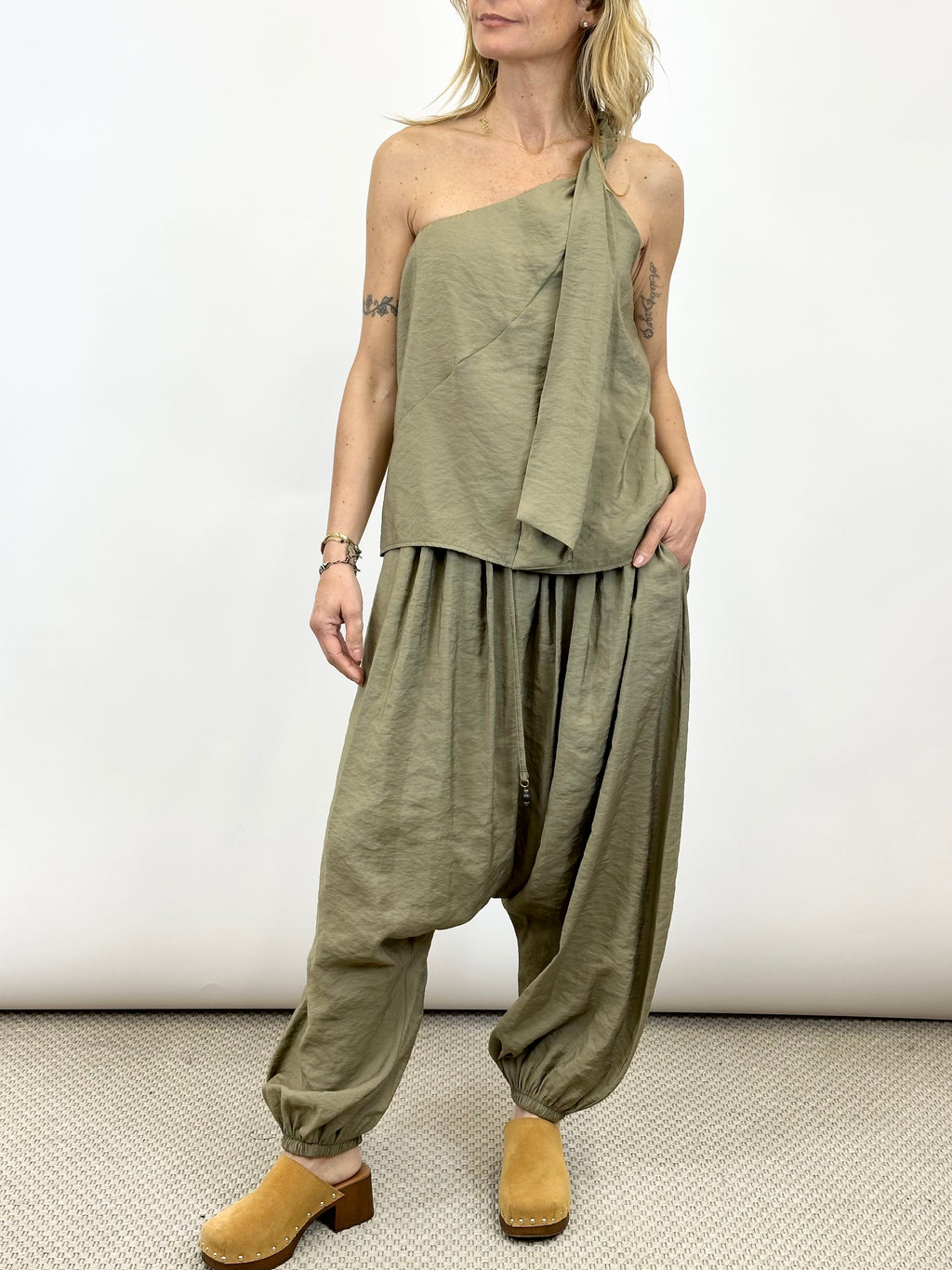 Top Kaki  _ Souvenir