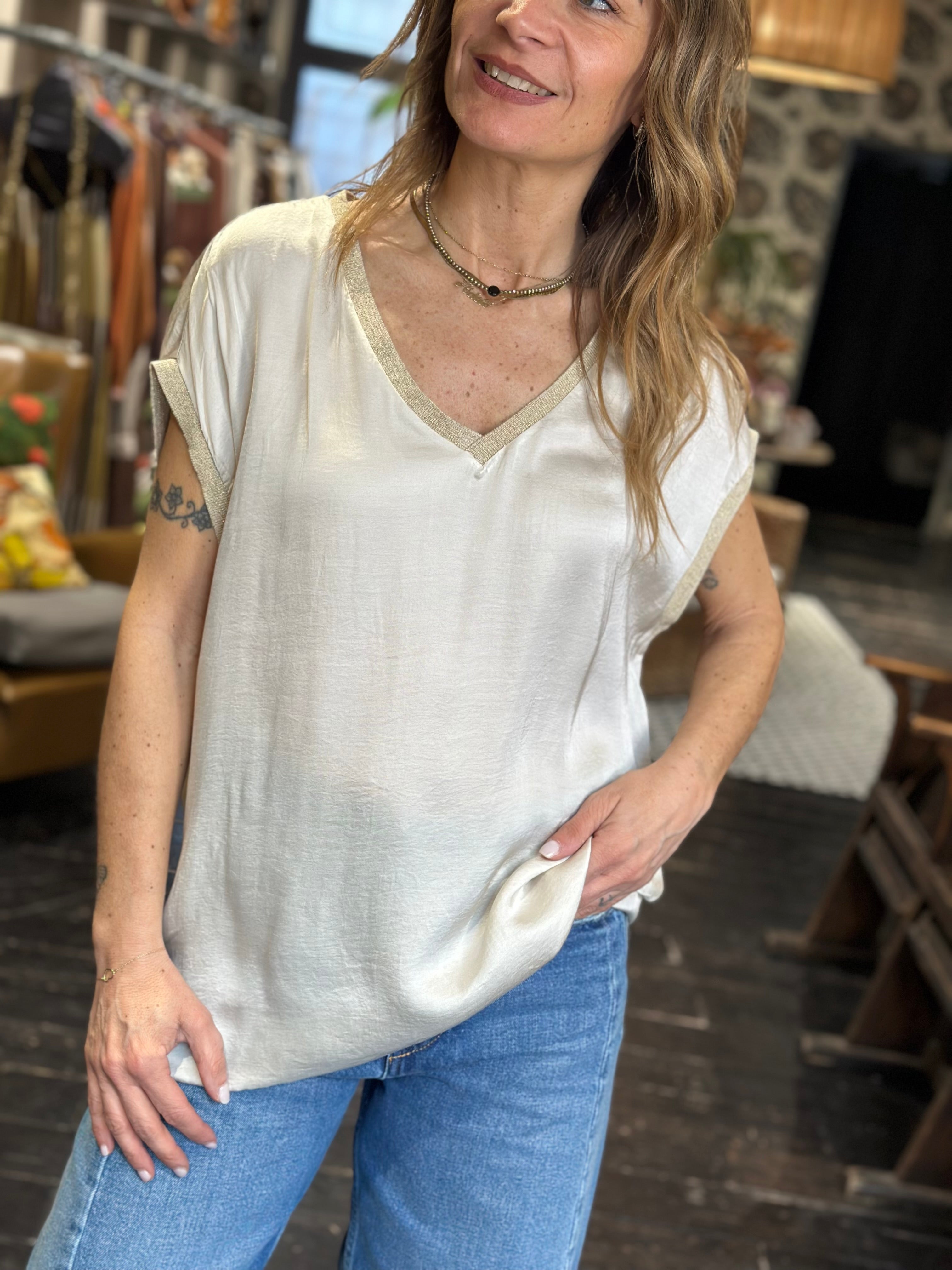 Camicia Scollo a V Beige _ MI.LE. for soku