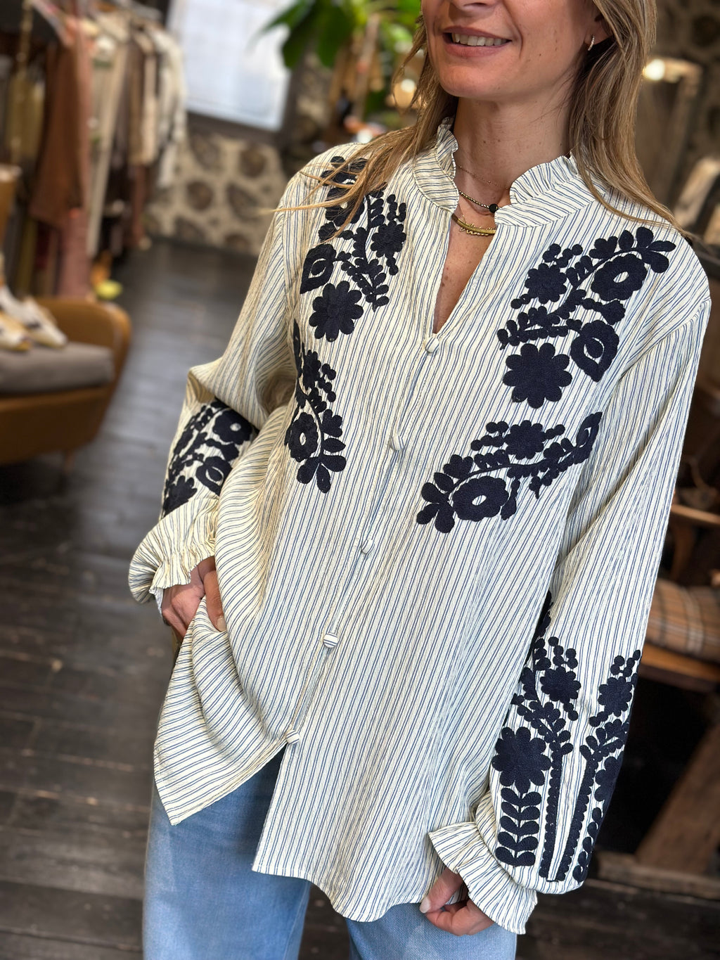 Camicia Righe e Ricamo _ Souvenir