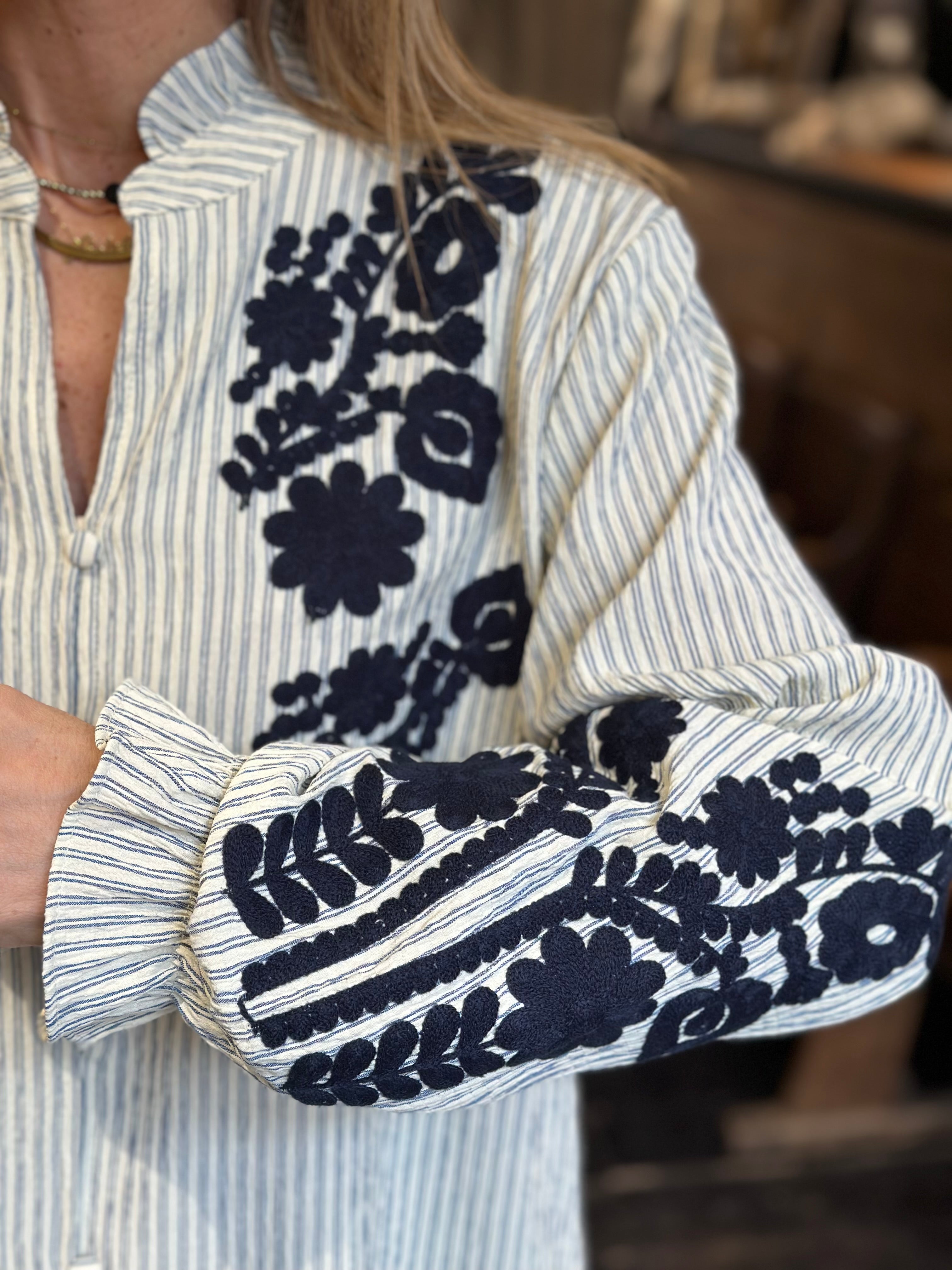 Camicia Righe e Ricamo _ Souvenir