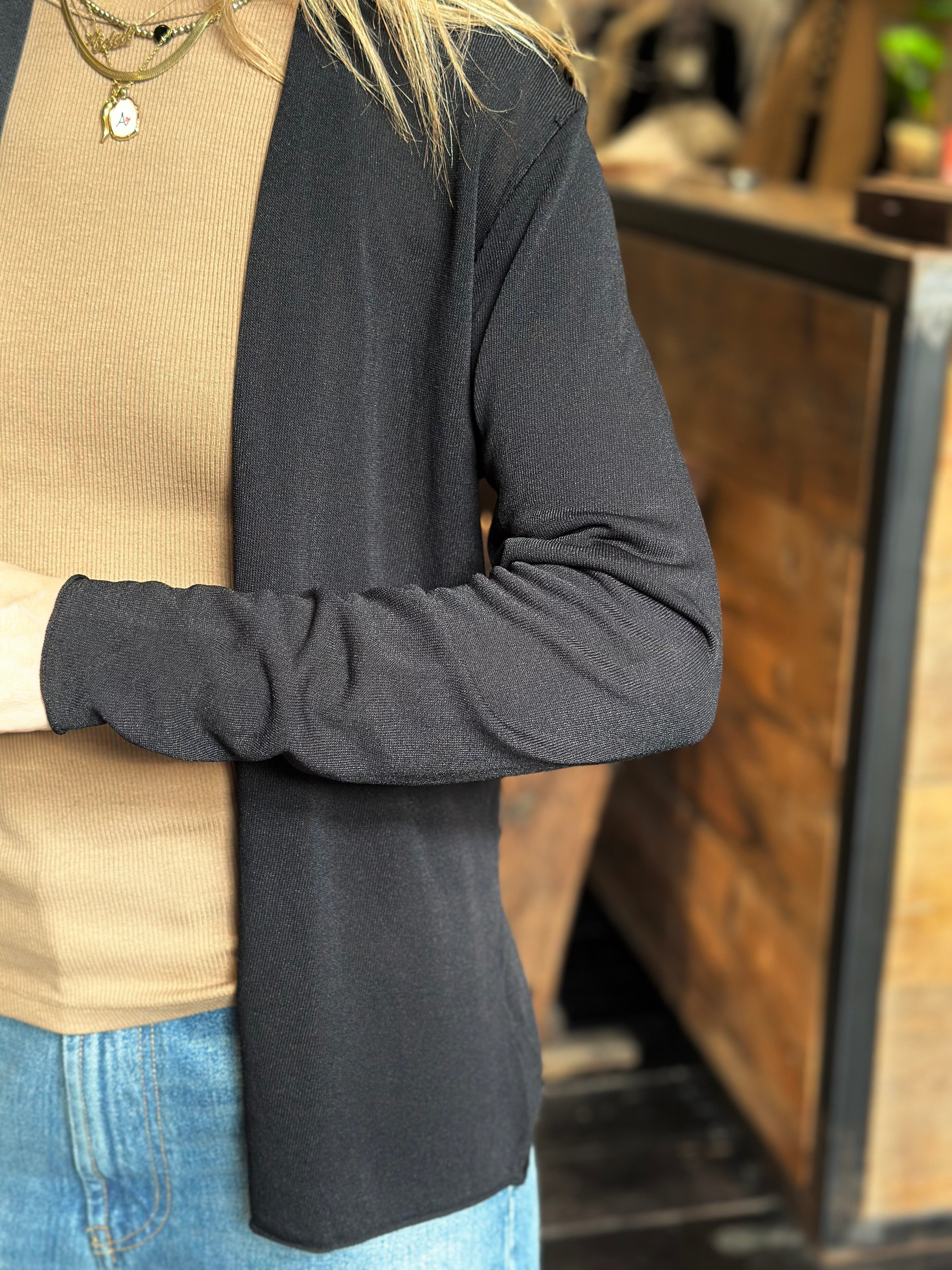 Cardigan Sciallato Nero _ MI.LE. for soku
