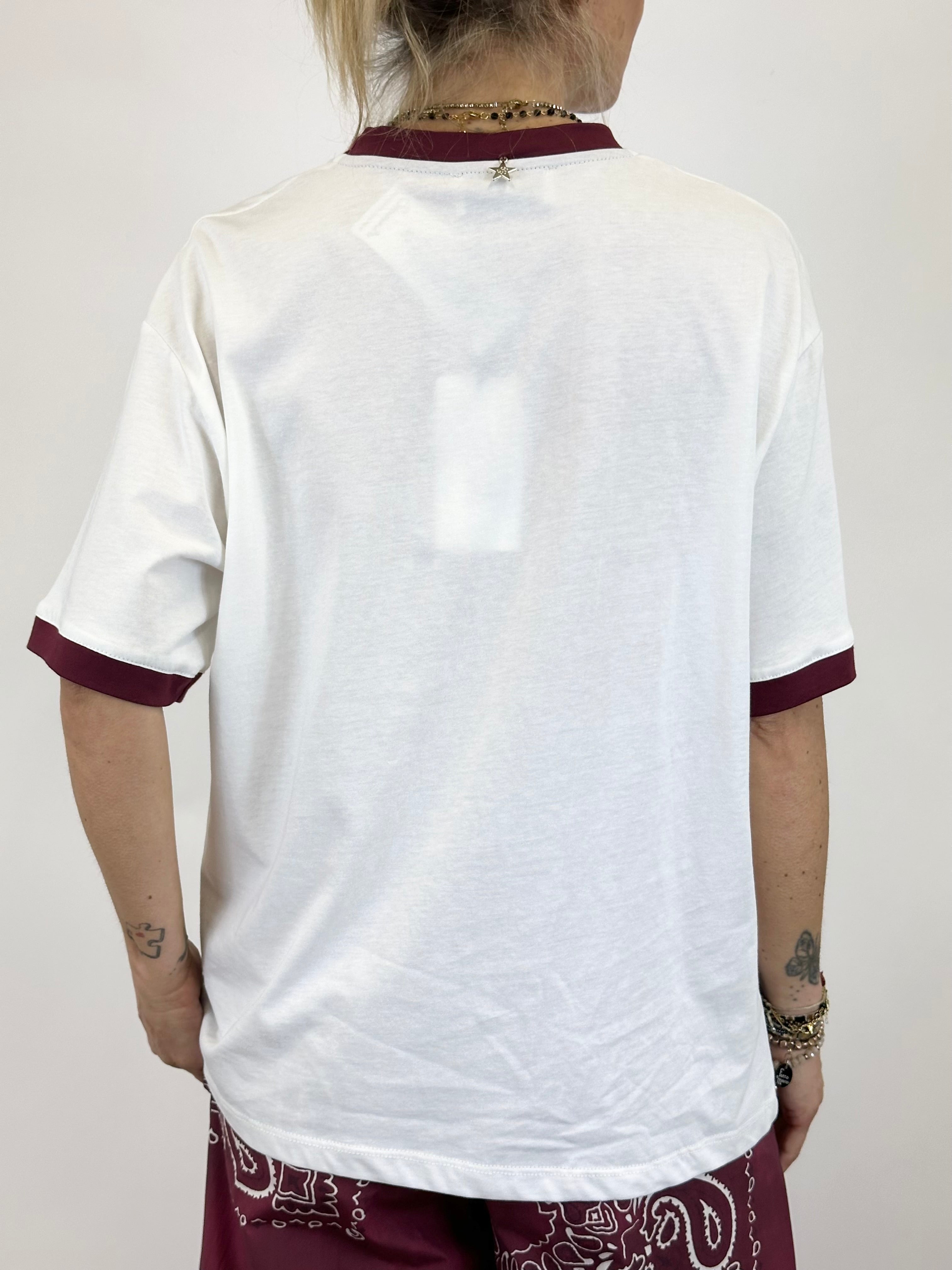 T-Shirt Bordo India _ Souvenir