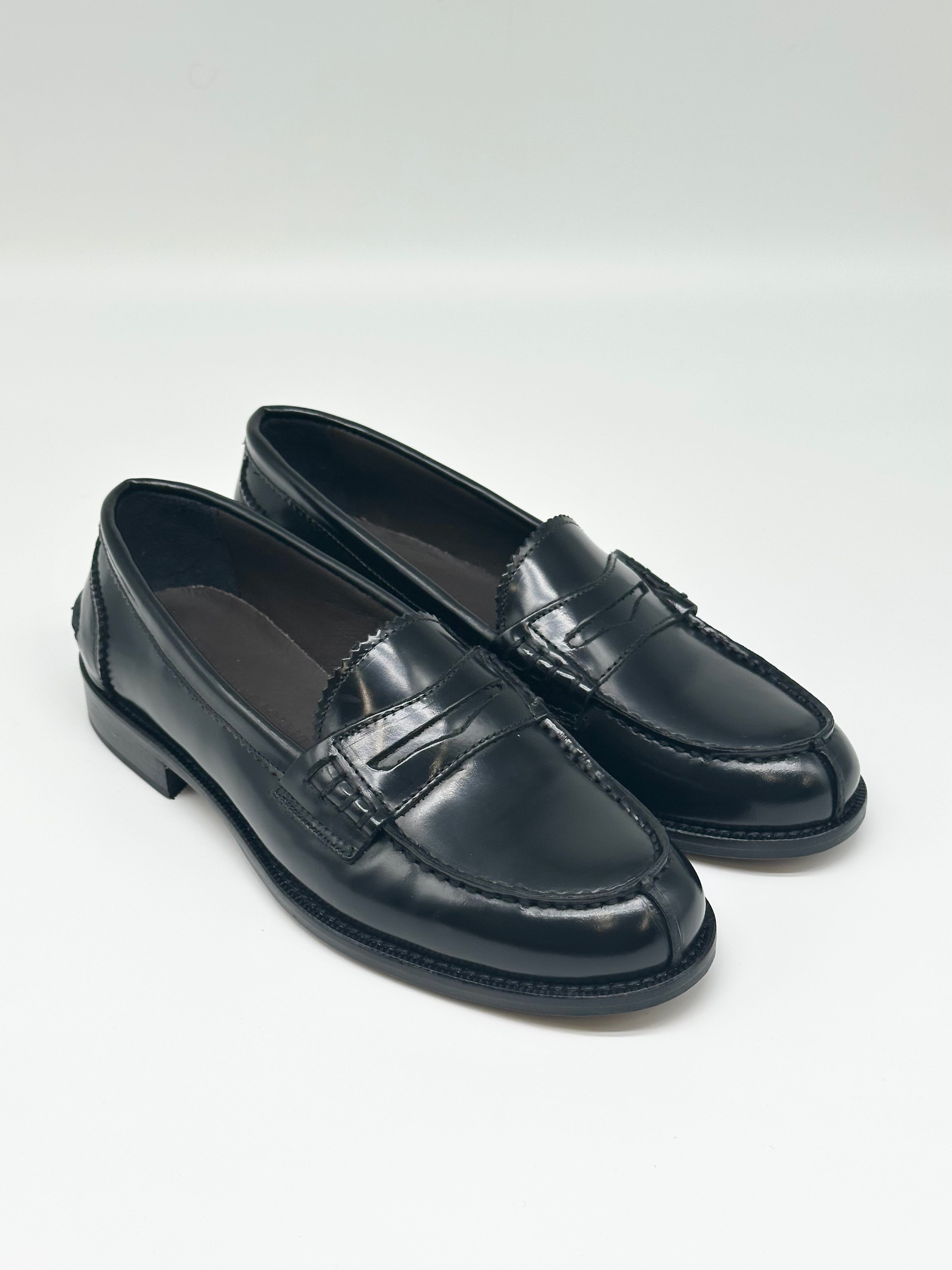 Mocassino Abrasivato Nero _ Divine Follie