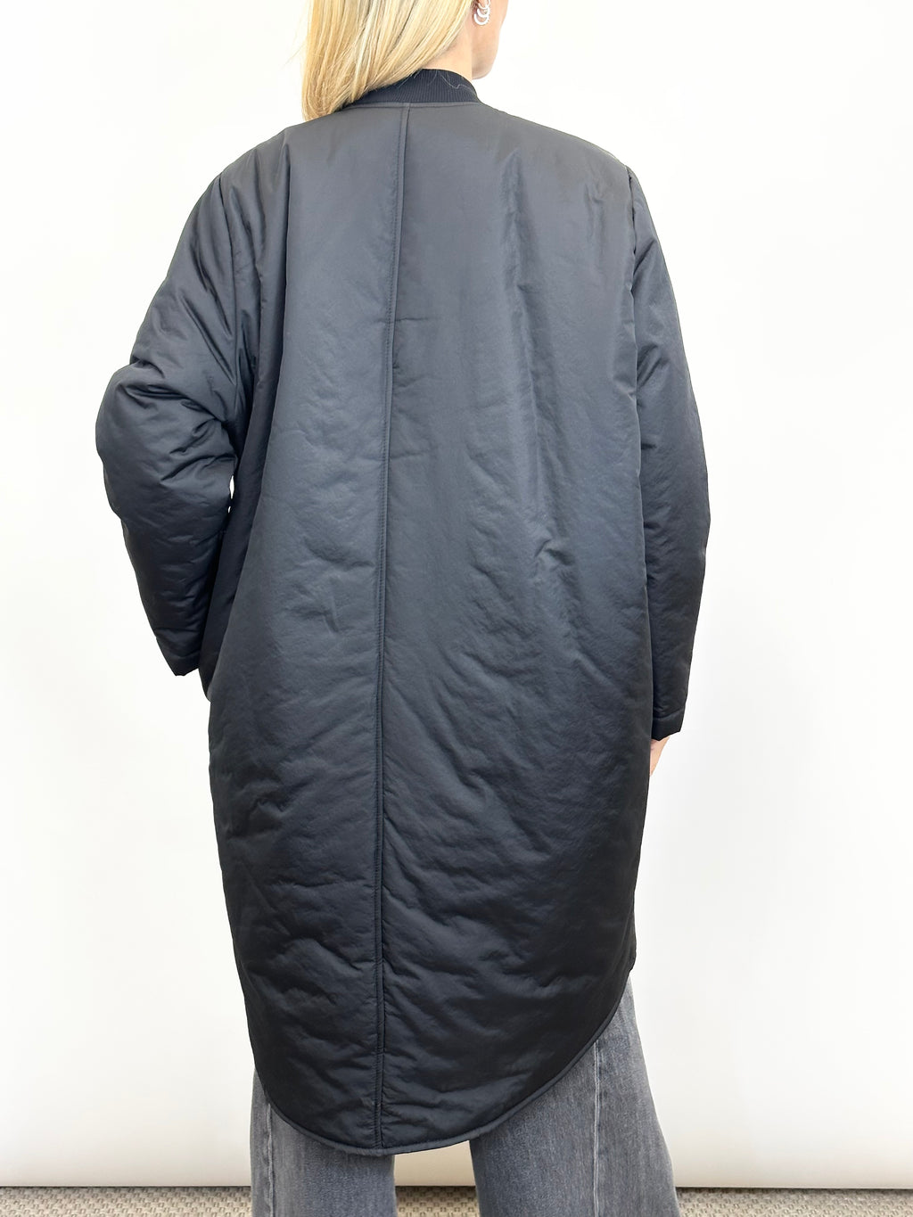 Bomber Lungo _ Karma