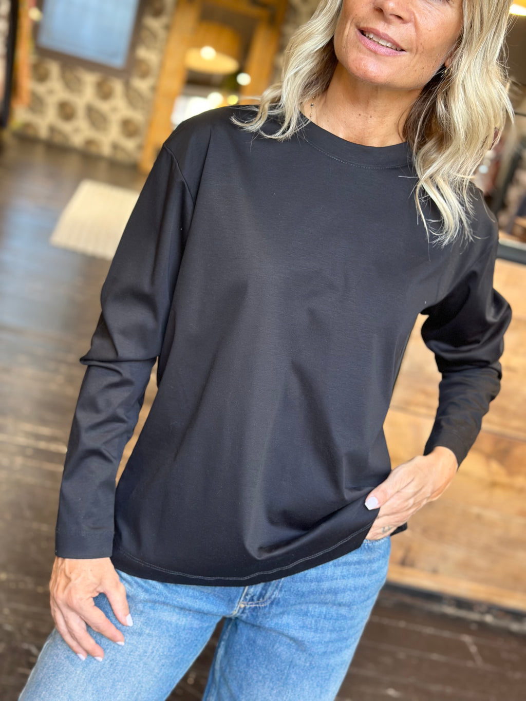 T-Shirt Nero _ Souvenir
