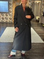 Cappotto Nero _ Vicolo