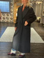 Cappotto Nero _ Vicolo
