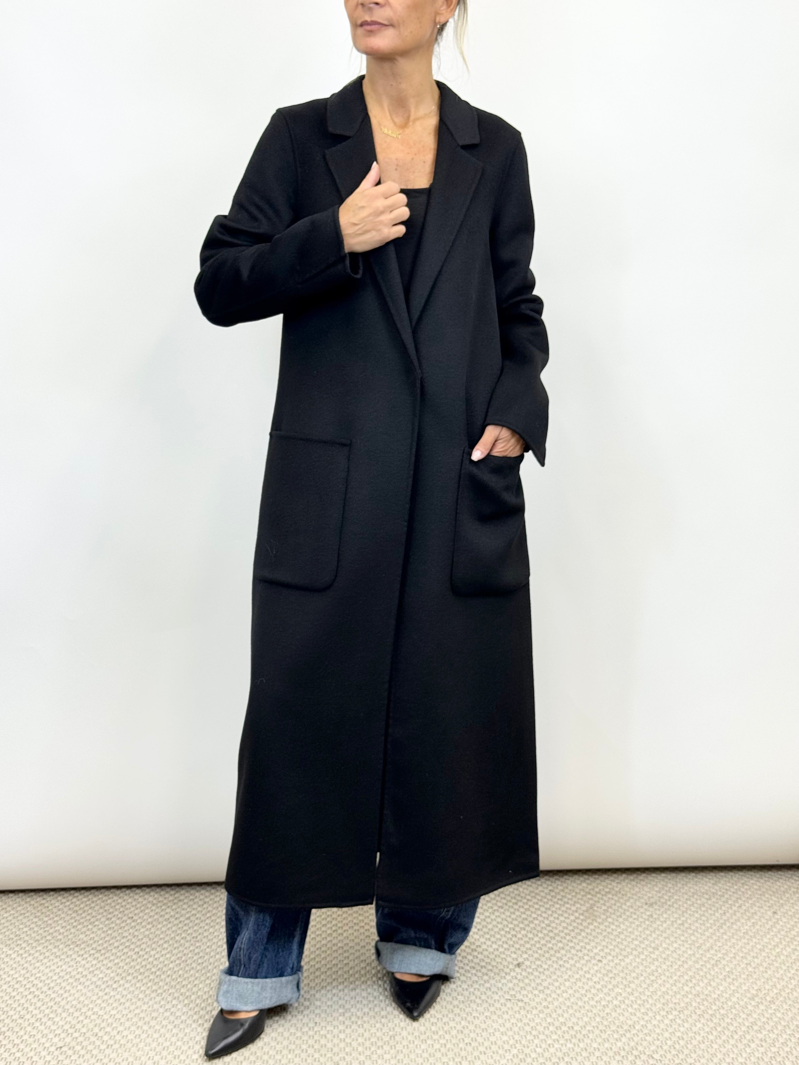 Cappotto Nero _ Vicolo