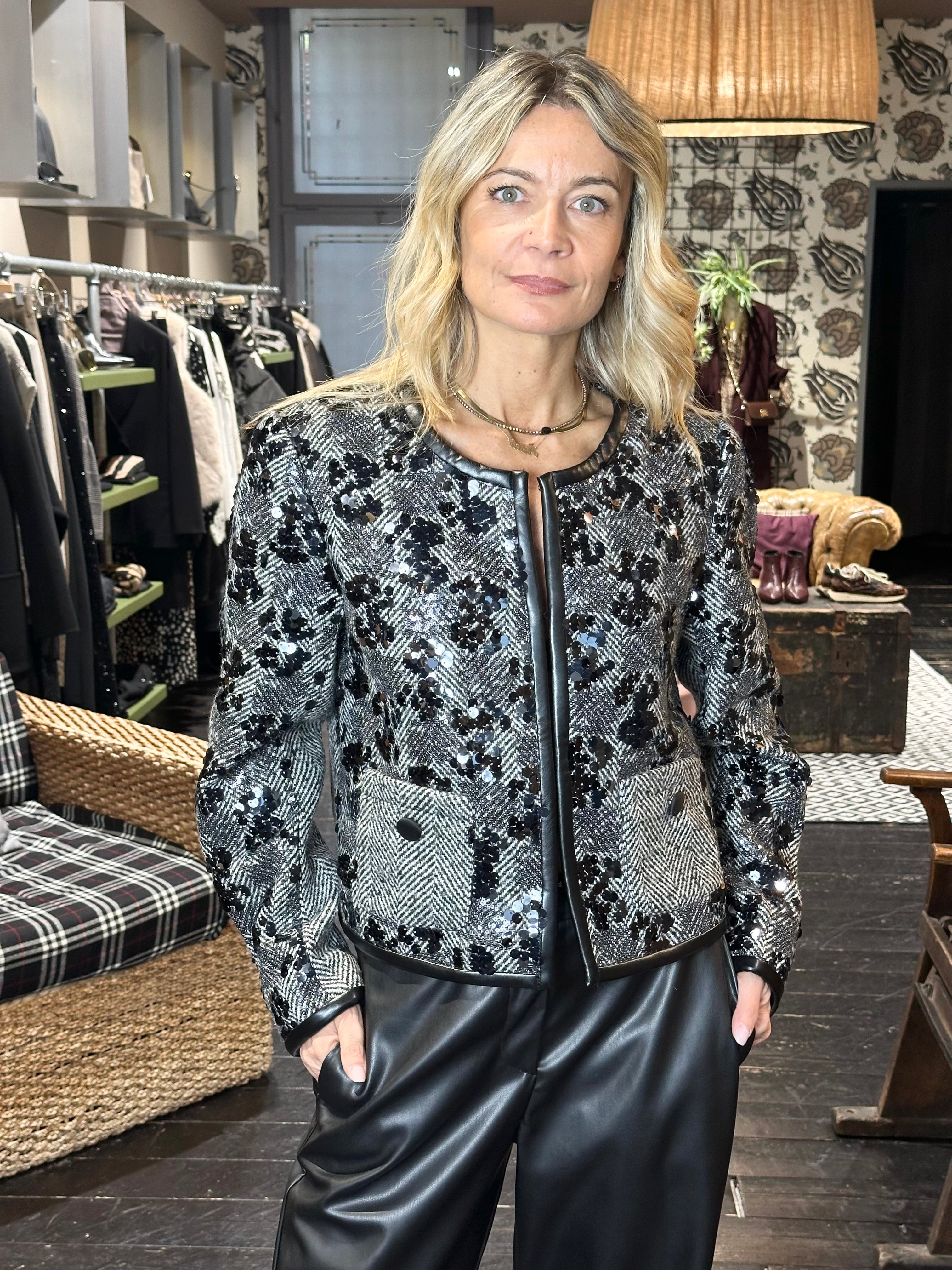 Giacca Chanel Nero _ MI.LE. for soku