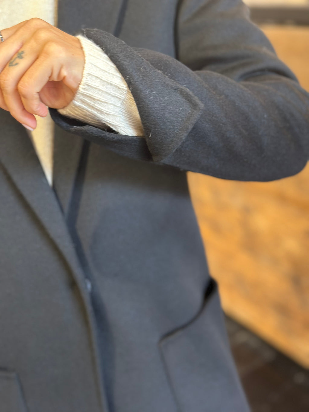 Cappotto in Panno Double Nero con Collo Sciallato _ Vicolo