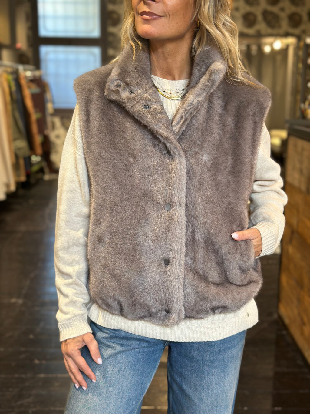 Gilet bimateriale in faux-fur e maglia _ Ottod'ame