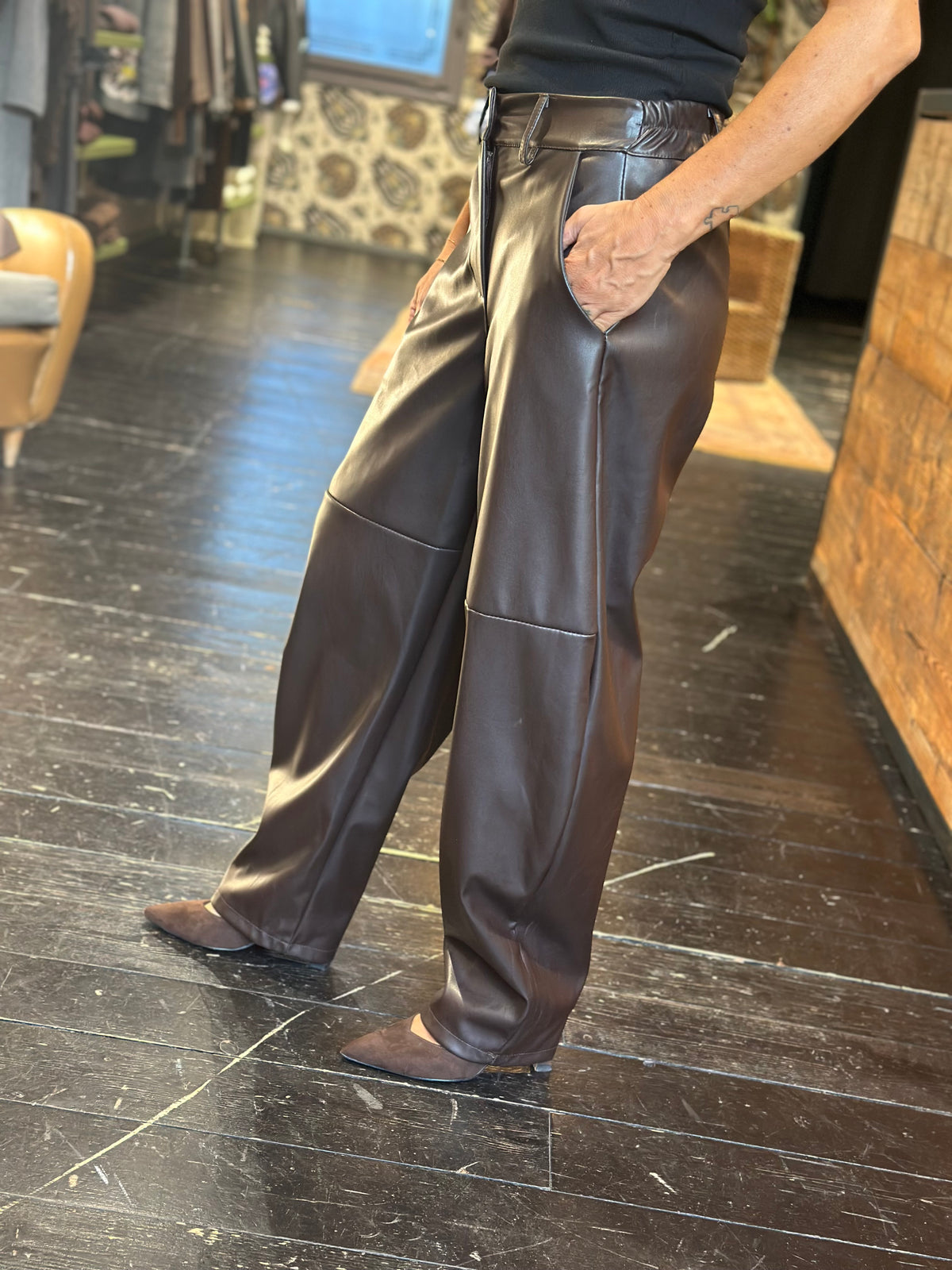 Pantalone balloon in ecopelle fondente | Extyn