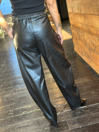 Pantalone Ecopelle Balloon Nero _ Extyn