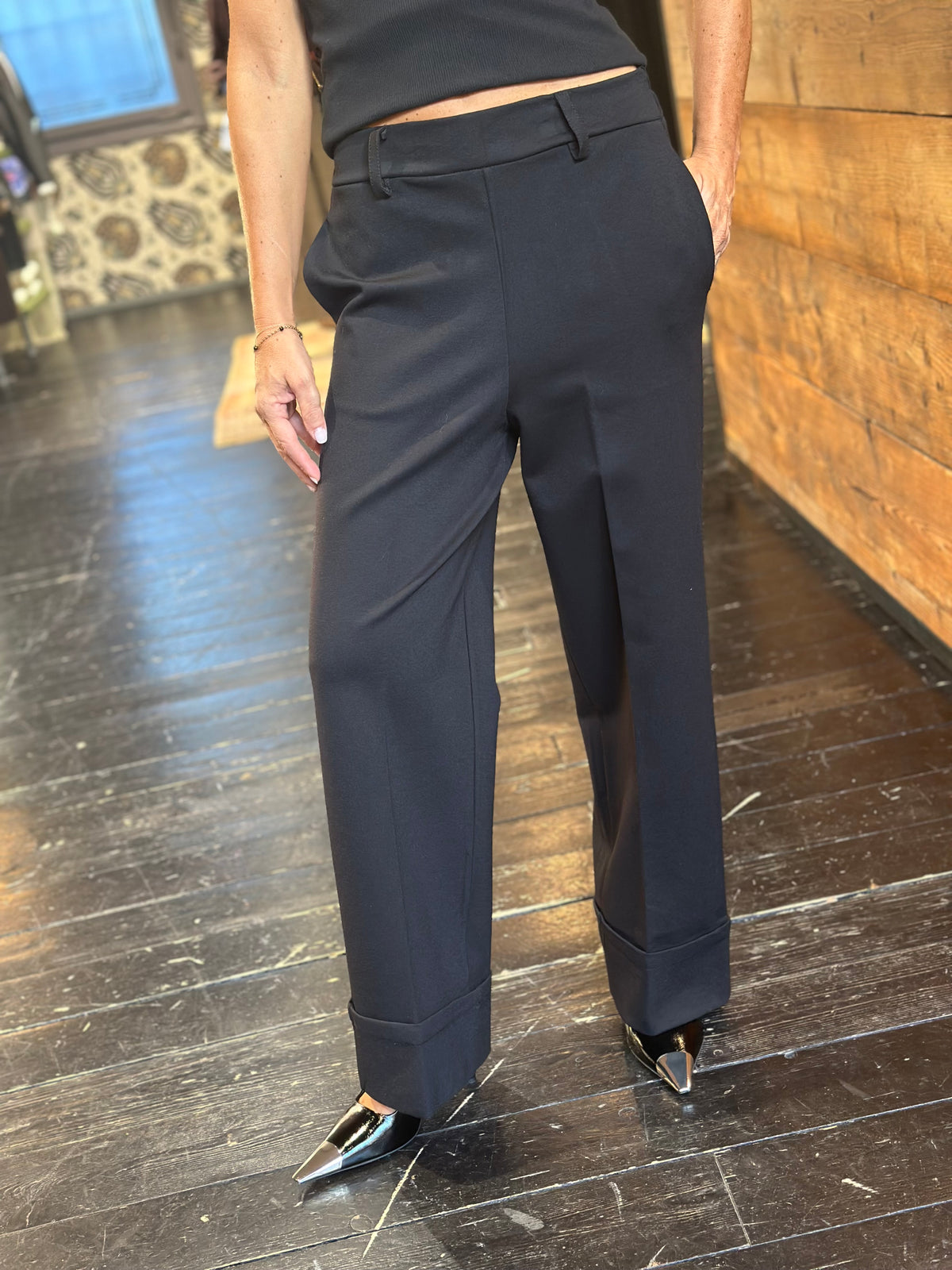 Pantalone Palazzo Cropped Nero _ Extny