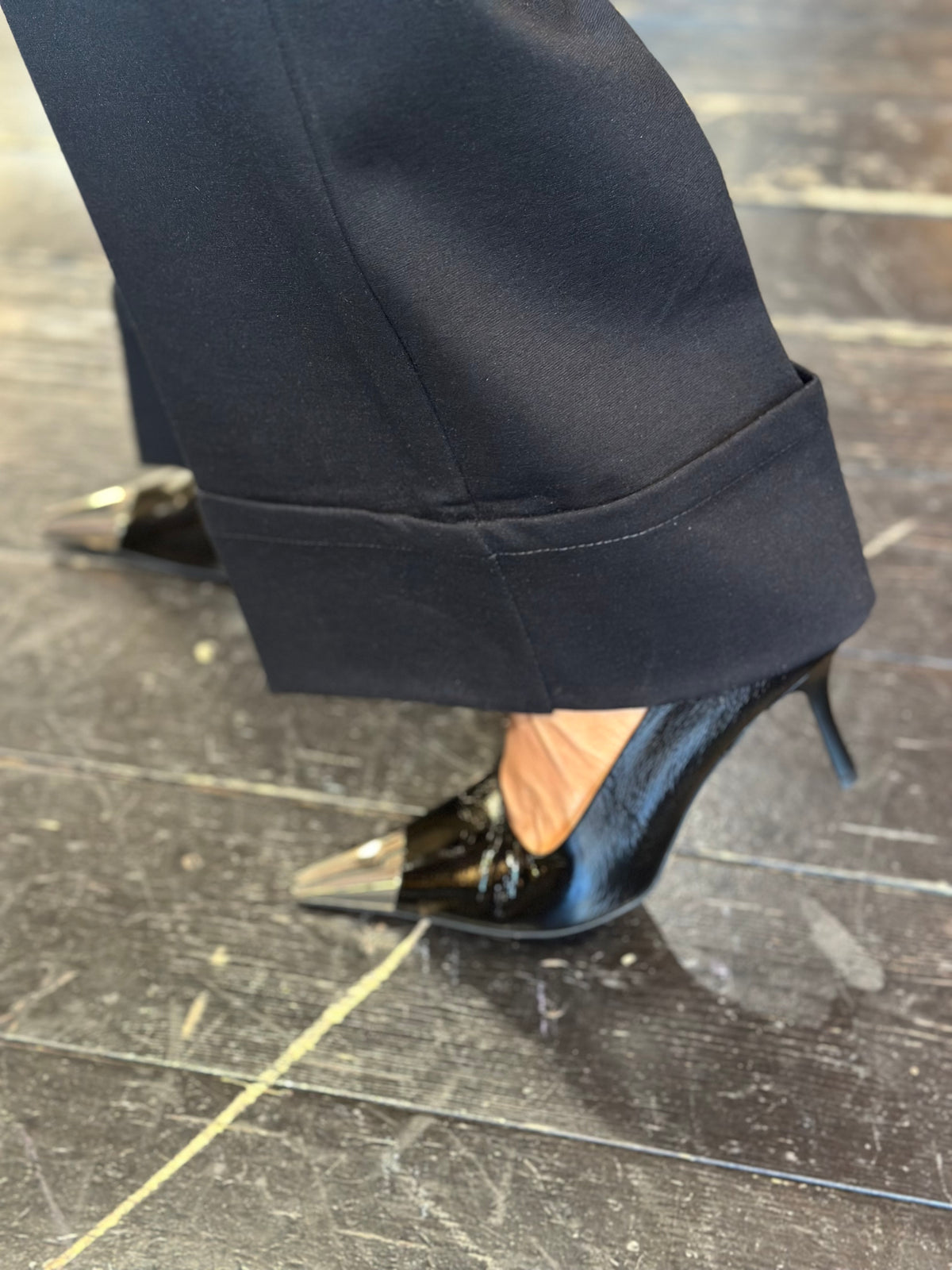 Pantalone Palazzo Cropped Nero _ Extny