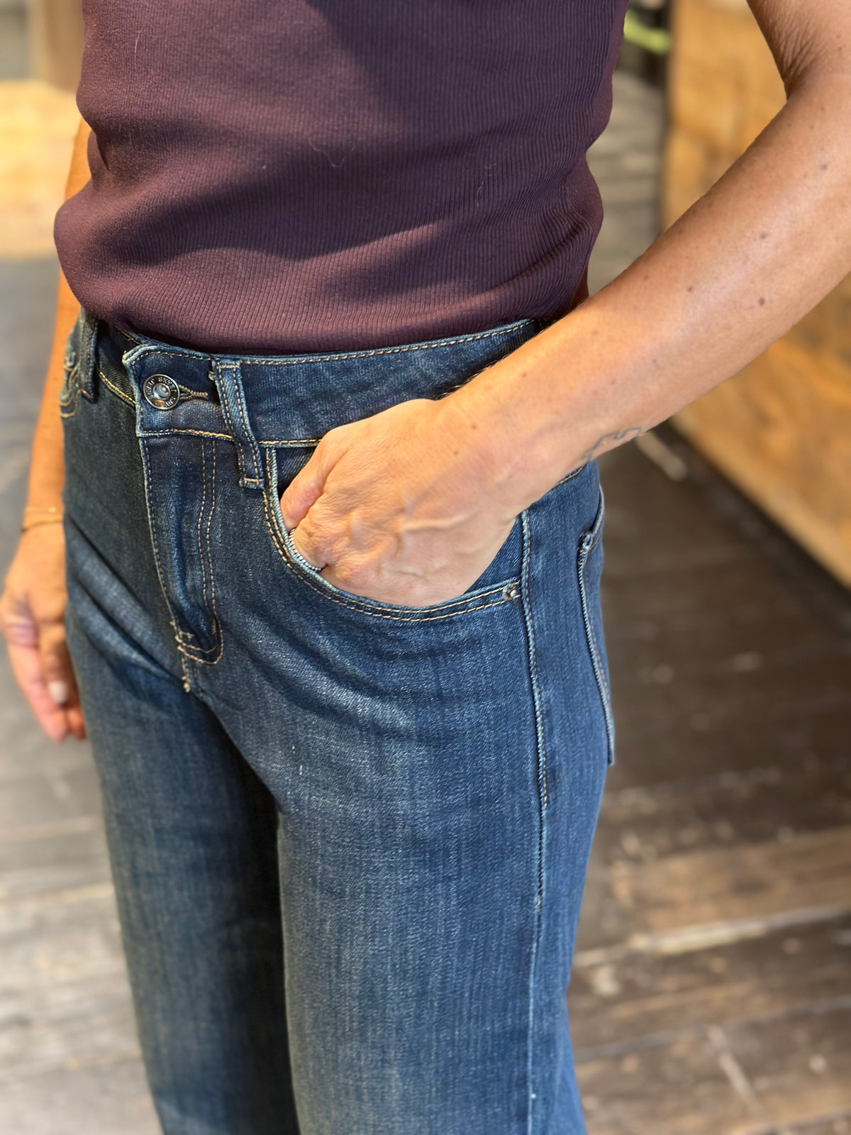 Jeans palazzo vita alta lavaggio al tè